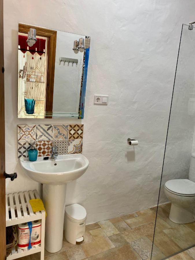 Cheerful One Bedroom Townhouse With Patio Archez Екстер'єр фото